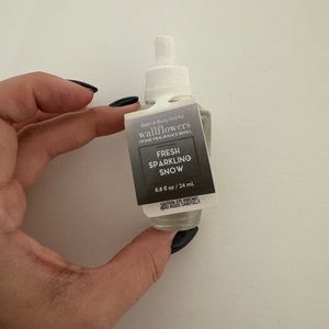 FRESH SPARKLING SNOW wallflower